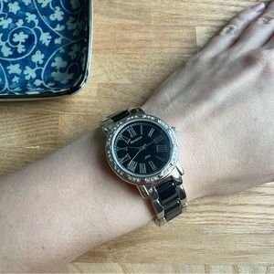 Armitron now ladies black dial silver tone fashion Watch NEW BATTERY